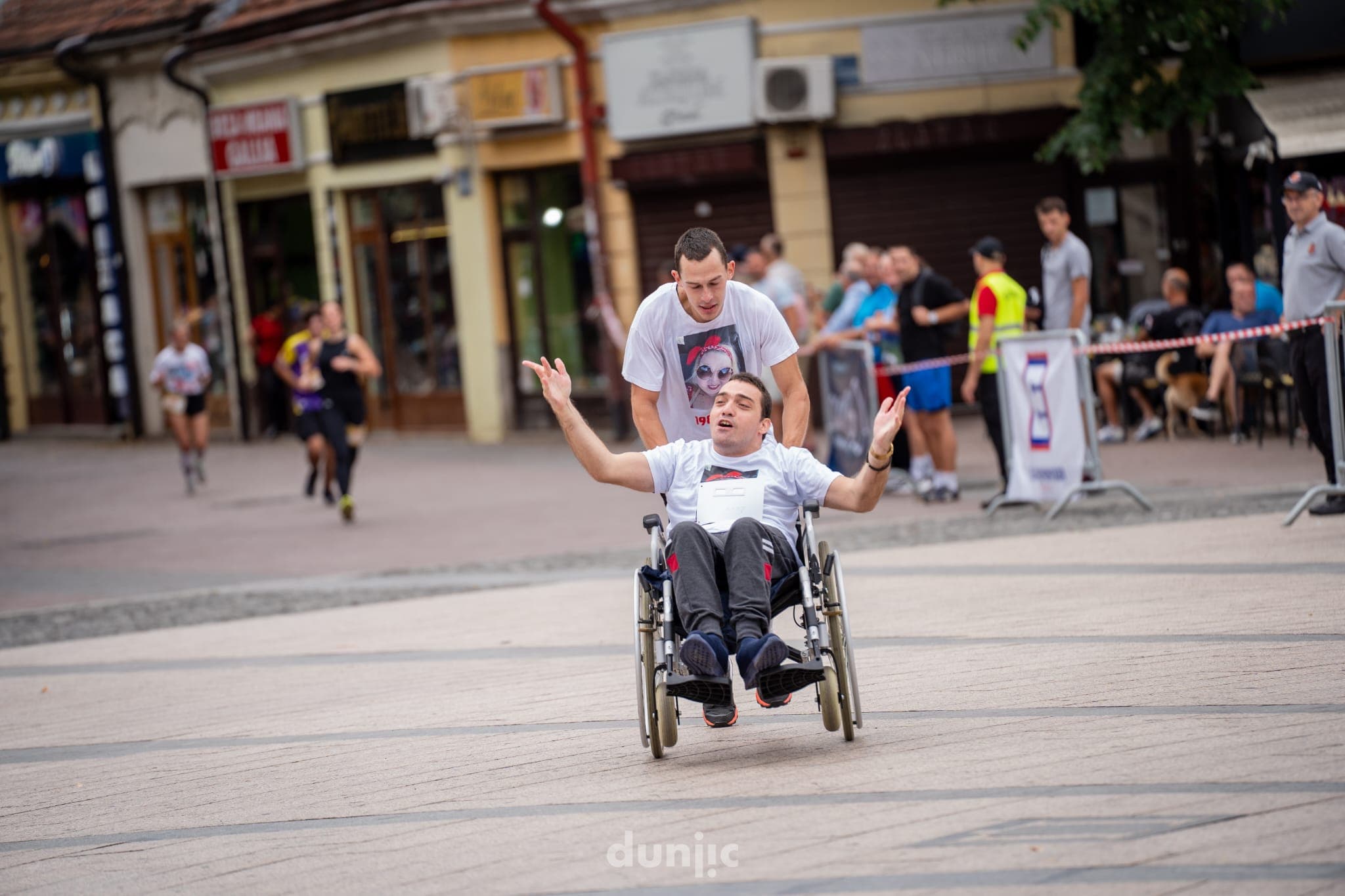 Galerija fotografija 24